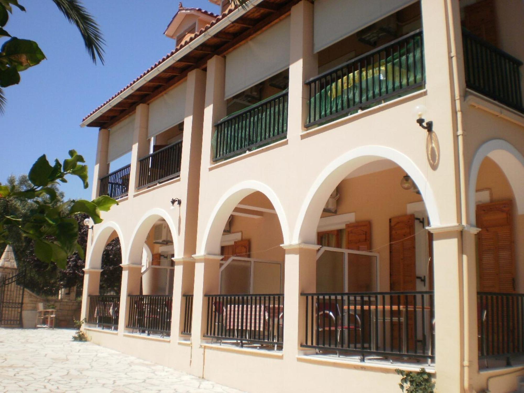 Loukas Inn Family Resort Keri Extérieur photo